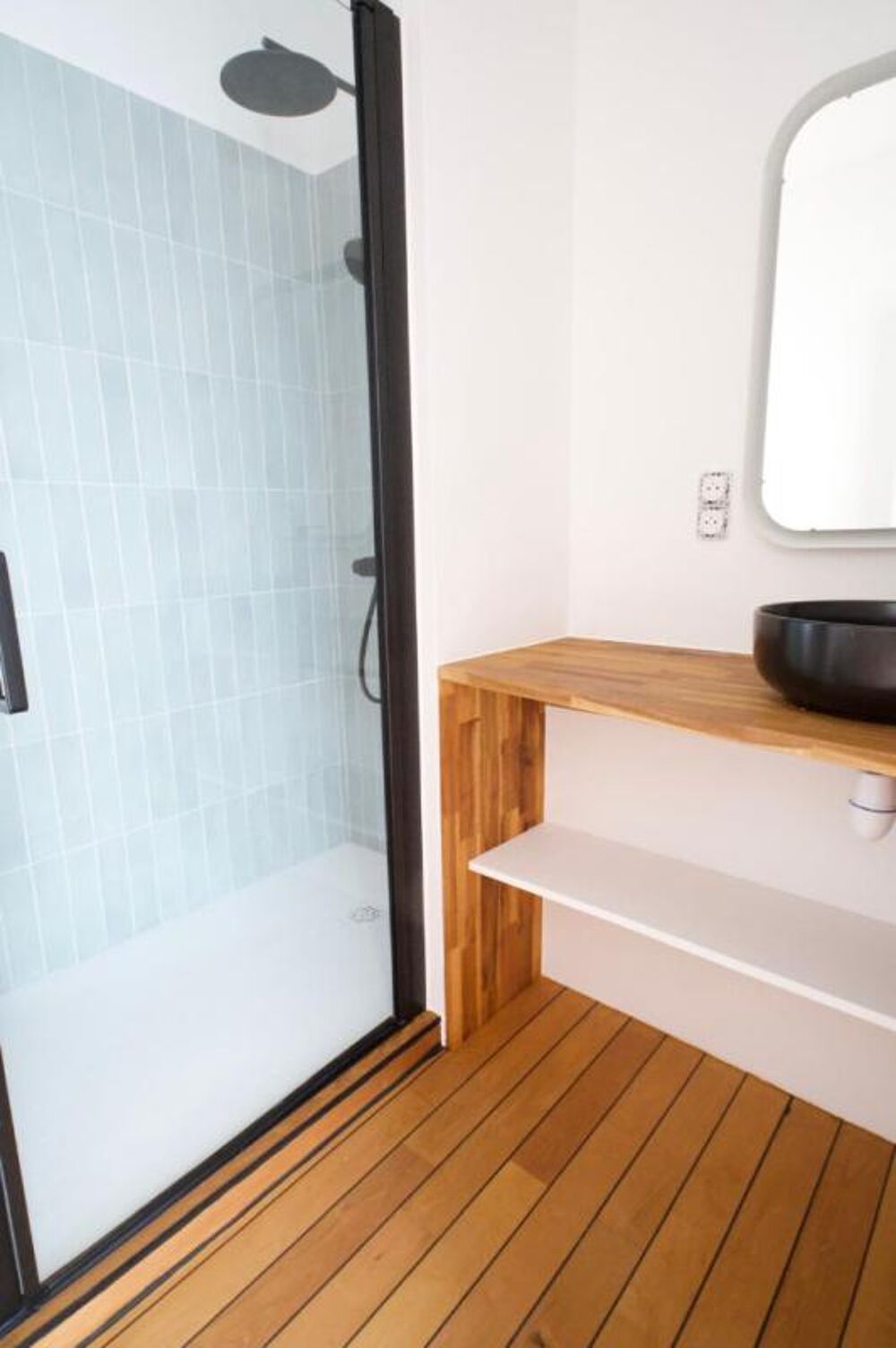 Vente Appartement BORDEAUX TONDU APPARTEMENT RENOVÉ CALME AVEC JARDINS PRIVATIFS Bordeaux
