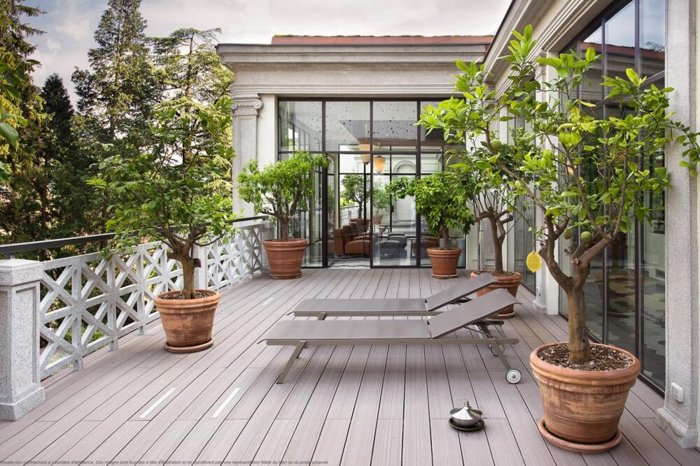 BIEN EXCEPTIONNEL PAR SON GRAND EXTERIEUR 70M2 EN PLEIN CENTRE VILLE ISSY LES MOULINEAUX