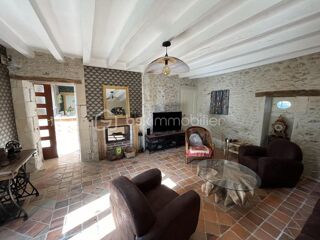 Vente Maison Grande Ferme restaurée avec piscine et chambres d'hôtes Tauxigny