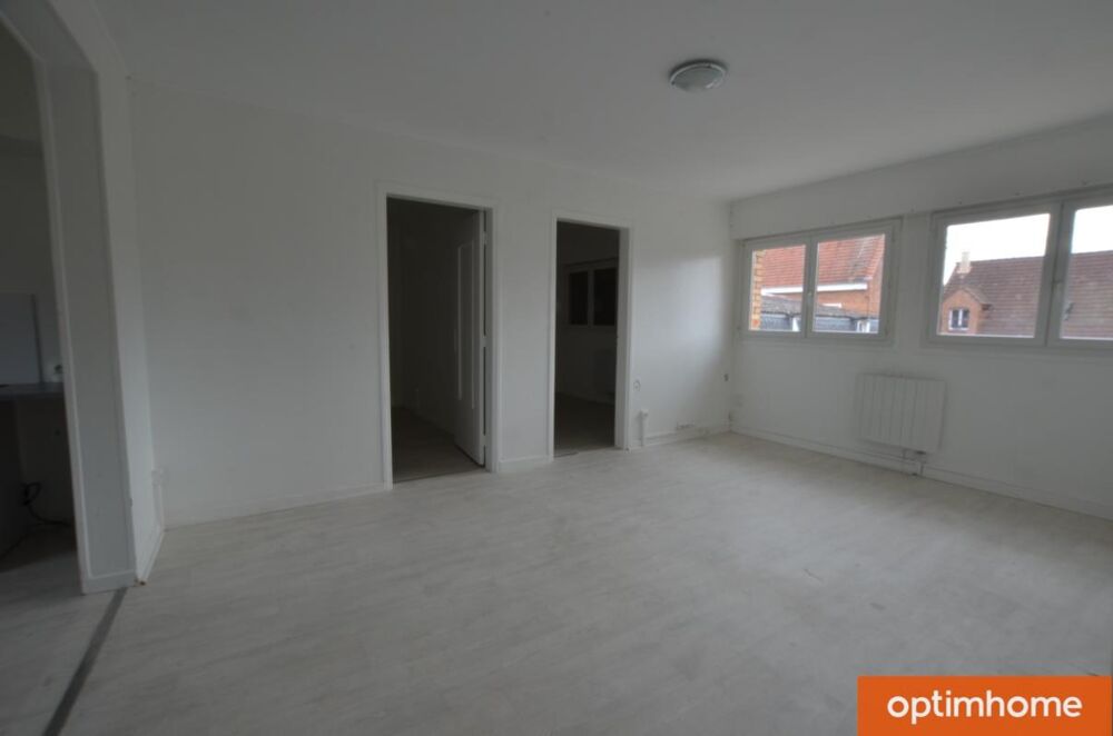 Vente Appartement Appartement T4 avec 3 chambres, parking intérieur. Idéal investisseur Lens
