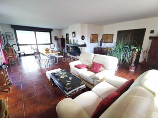  Maison à vendre 6 pièces 205 m²