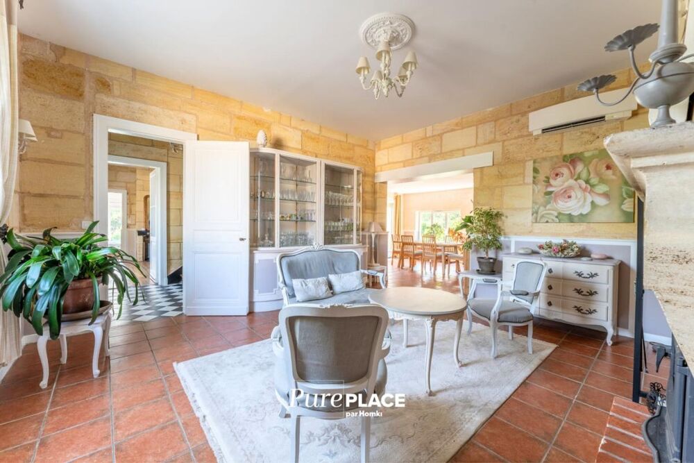 Vente Maison Maison/Villa T7 de 268 m² à Izon 33450 Izon