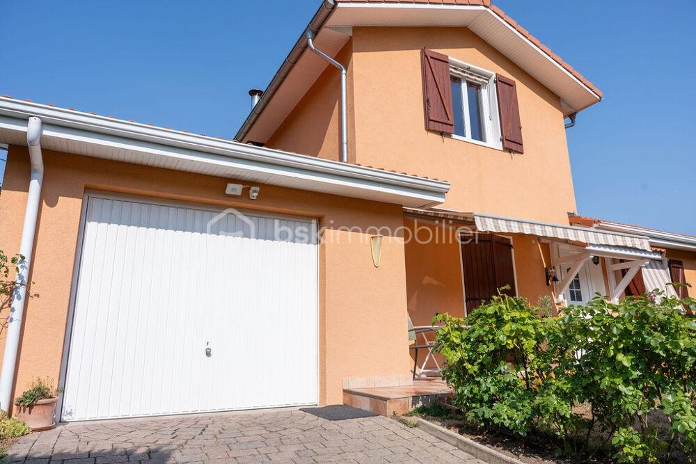 Maison Familiale de 125m² sur les hauteurs de Renage, au calme, dans un cadre verdoyant !