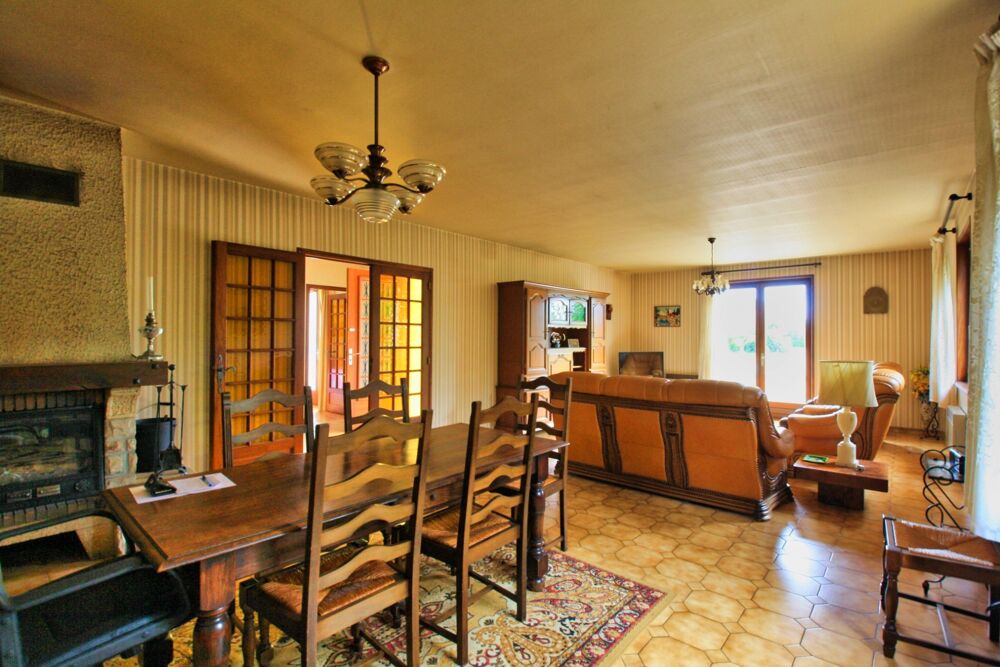 Vente Maison Maison traditionnelle , 5 chambres, sur 5000 m² de terrain Beaulon