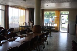  Immeuble  vendre 15 + pices 900 m