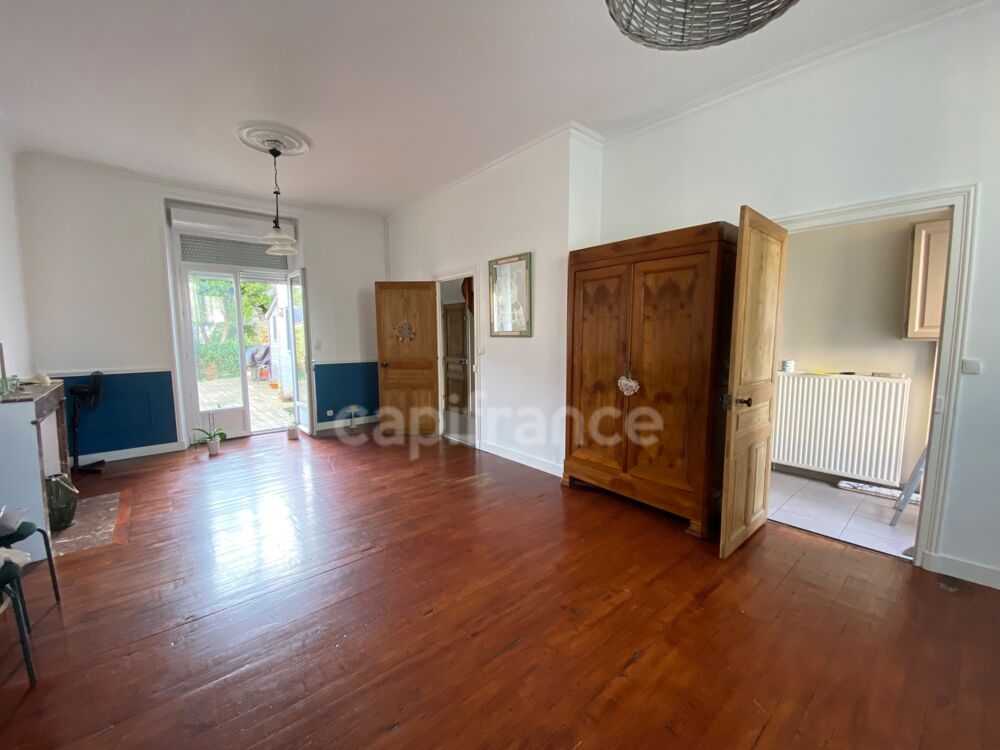 THOUARS Place Lavault Maison de 120 m2 4 chambres