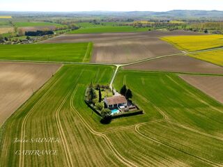  Maison  vendre 7 pices 320 m