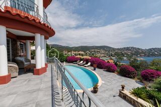  Villa � vendre 5 pi�ces 219 m�