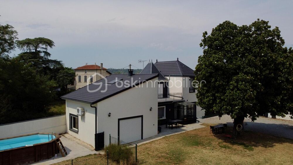 Maison de caractère rénovée  178 m²  Espace parental  Piscine  Terrain de 1 214 m²