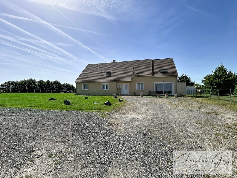 Grande maison familiale à vendre DPE B  242 m², 8 chambres, terrain de 3 589 m² à 30 min du Mans (72)