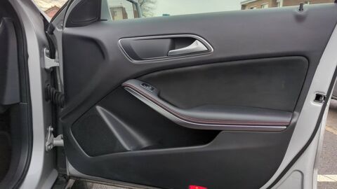 Classe GLA I 200 156 7G-Tronic Fascination - Automatique Toit ouvrant 2017 occasion 59480 La Bassee