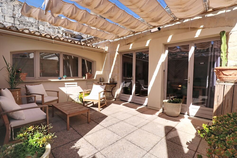 GARD (30) AIGUESMORTES (30220) intra-muros A vendre appartement T4 ~97 m2, 4 chambres et terrasse de 8.5 m2