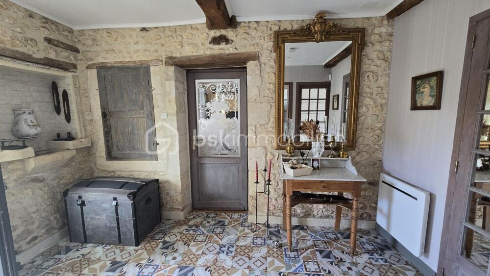 Maison en pierre avec piscine et climatisation