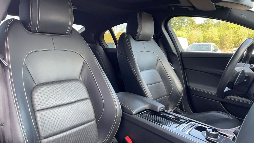 XE 2.0 D 180 BVA8 R-Sport - Automatique 2018 occasion 69002 Lyon