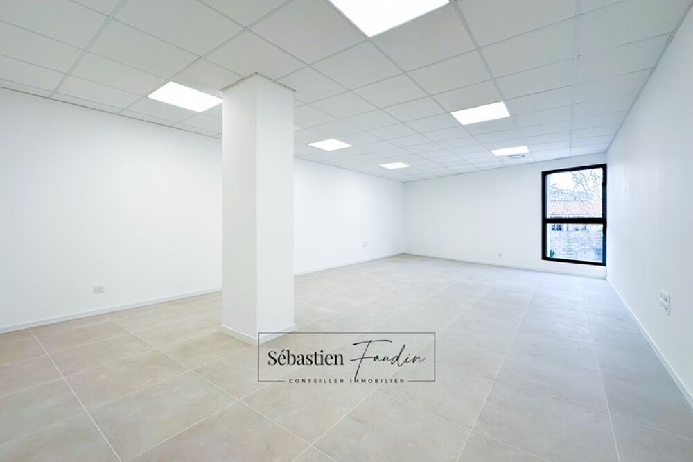   Bureau à louer LA SEYNE SUR MER (83) – 42 M² – FORTE VISIBILITÉ – BUREAUX NEUFS – PMR – STATIONNEMENTS La seyne sur mer