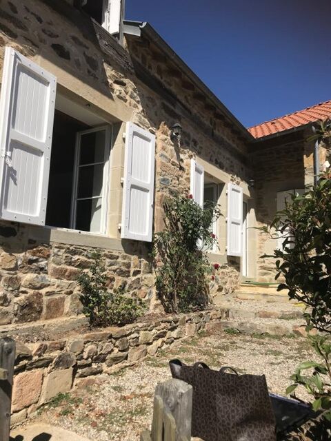   A LOUER MAISON INDIVIDUELLE DE TYPE 4 A 5 MN  DE VILLEFRANCHE SECTEUR TRES CALME <br>CHAUFFAGE ELECTRIQUE AU SOL  - A LOUER MAIS Maison - 4 pi�ce(s) - 104 m�