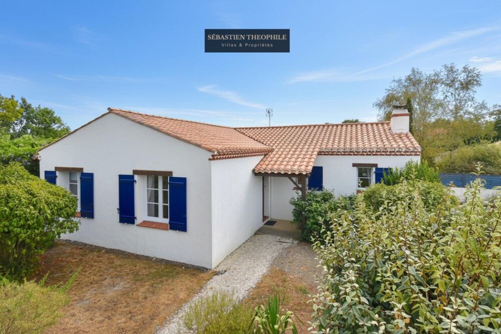 Maison Vendéenne T5 proche Saint Gilles - Authenticité et Confort