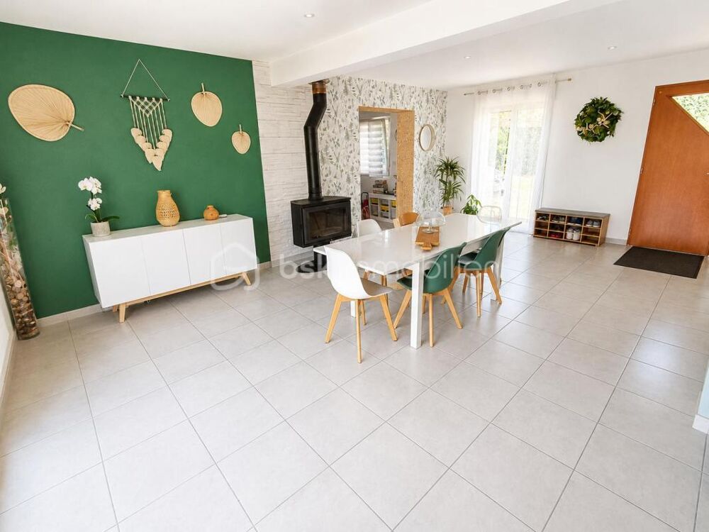 Vente Maison Villandry – Belle maison familiale de 144 m² avec 5 chambres, jardin et terrasse plein sud Villandry