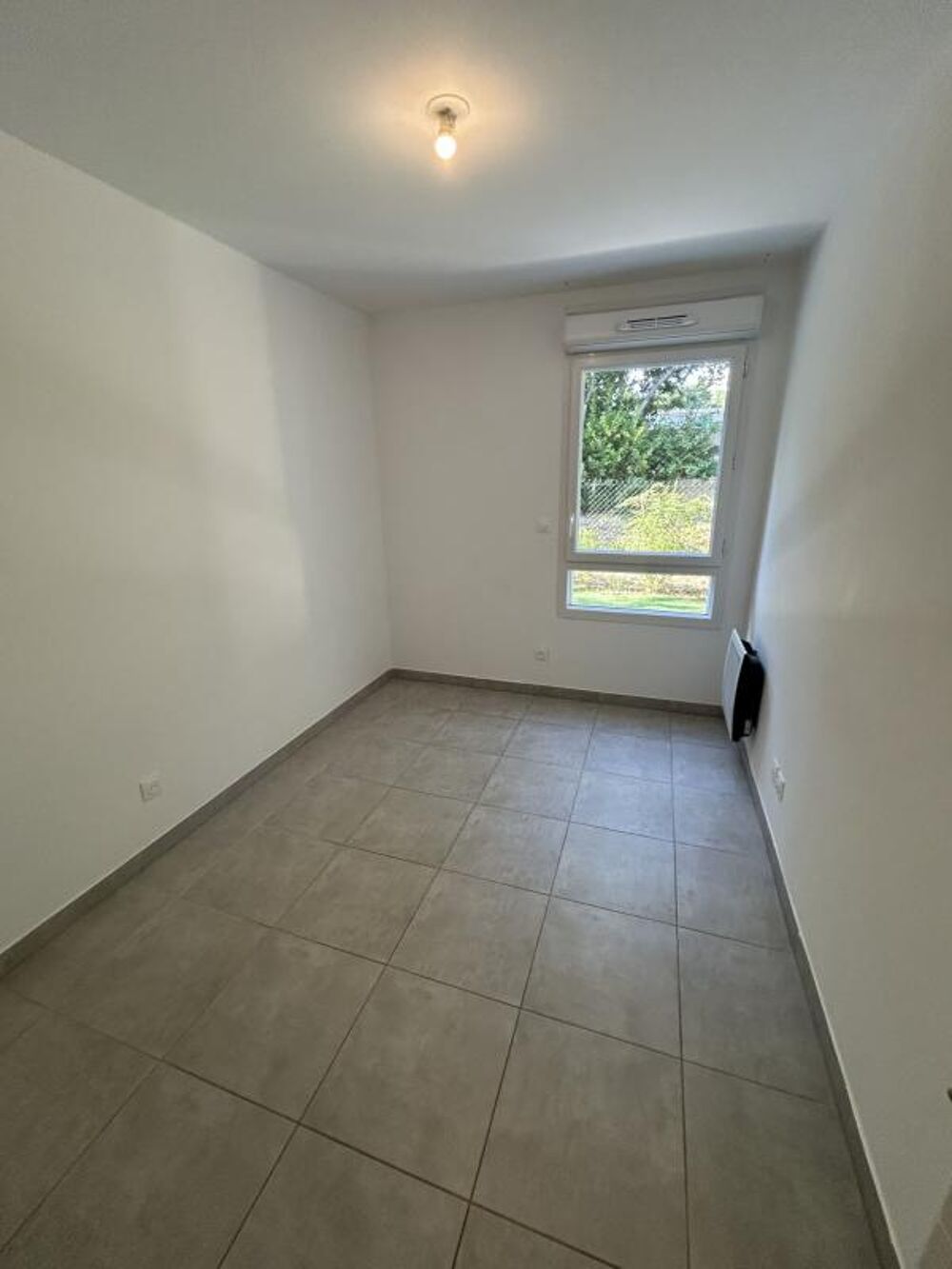 Vente Appartement MARSEILLE 9?   SUPERBE APPARTEMENT T3 AVEC GRANDE TERRASSE D Marseille 9