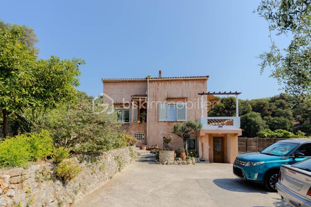 Maison 8 pièces 188 m² · à Menton · 188 m² · 1 090 000 €