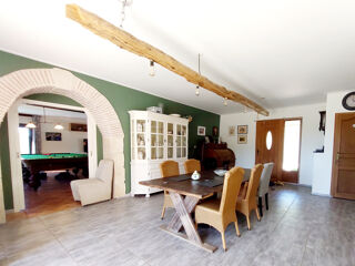  Maison à vendre 15 + pièces 444 m²