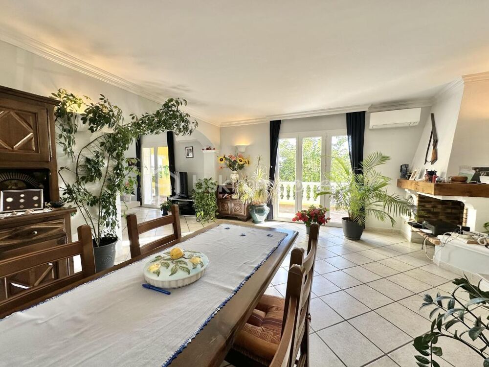 CAGNES SUR MER - MAISON DE MAÇON - PISCINE - ESPACES DE STOCKAGE - ATELIERS - POTENTIEL CONSTRUCTIBLE - CALME ABSOLU