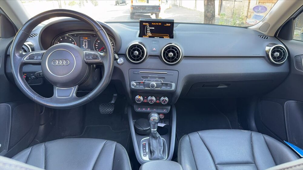 A1 I 1.0 TFSI 95 S-Tronic 7 Ambition Luxe 2018 occasion 93700 Drancy