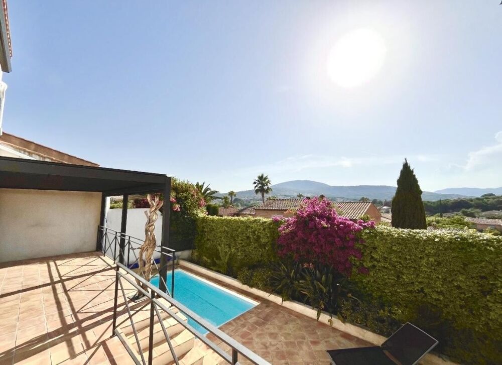 Sainte Maxime - Maison avec piscine - centre ville à pied