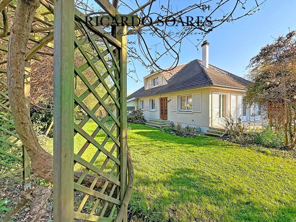 60700 PONT-SAINTE-MAXENCE / MAISON FAMILIALE 220 m² au sol / 6 CHAMBRES / VIVABLE DE PLAIN-PIED / TERRAIN 1401 m²