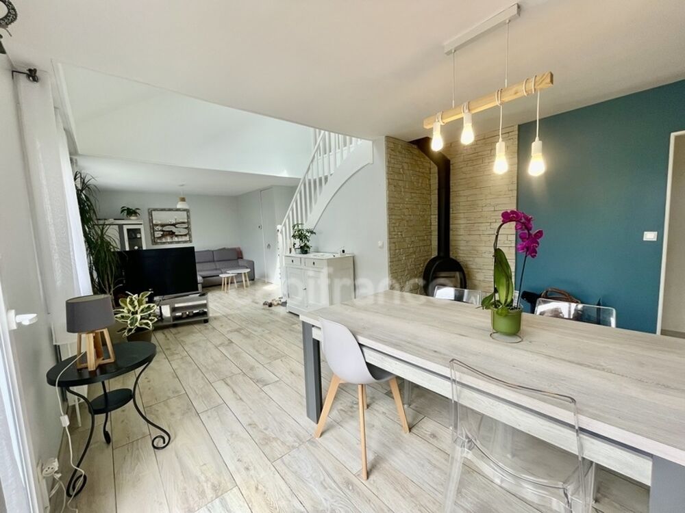 MAISON INDEPENDANDE - JARDIN 800 m²