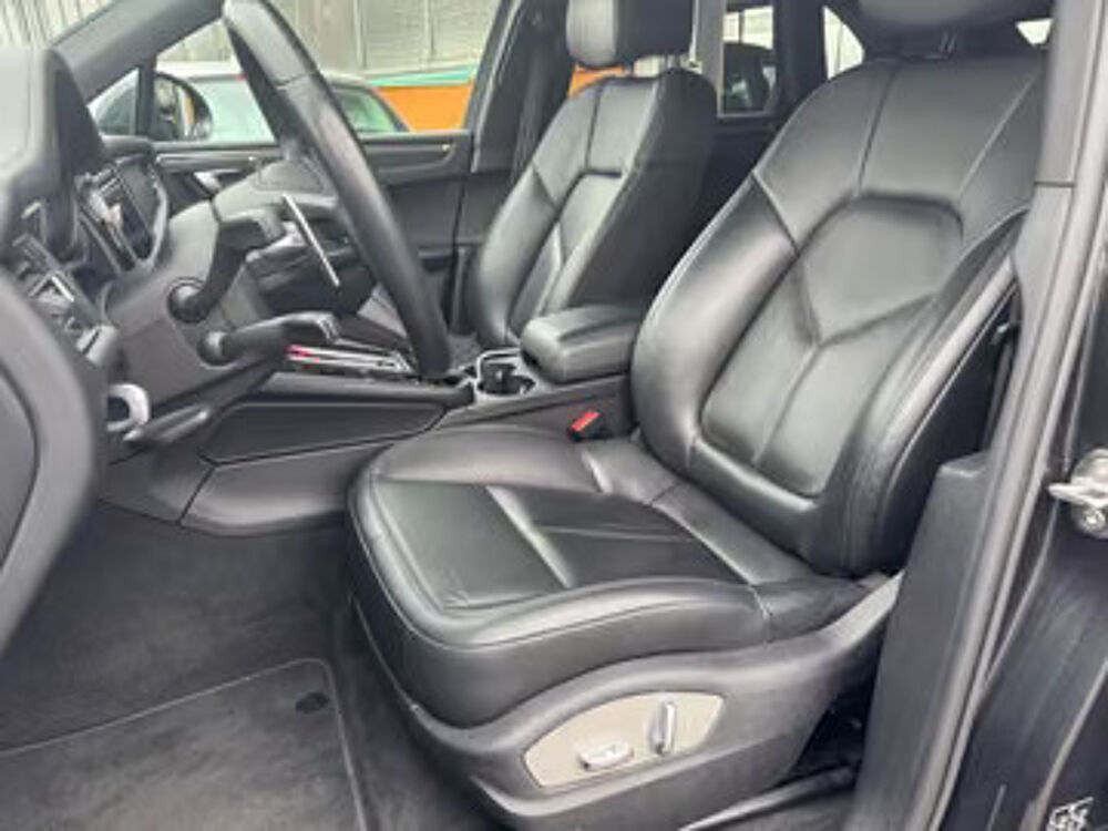 Macan 2022 occasion 33000 Bordeaux