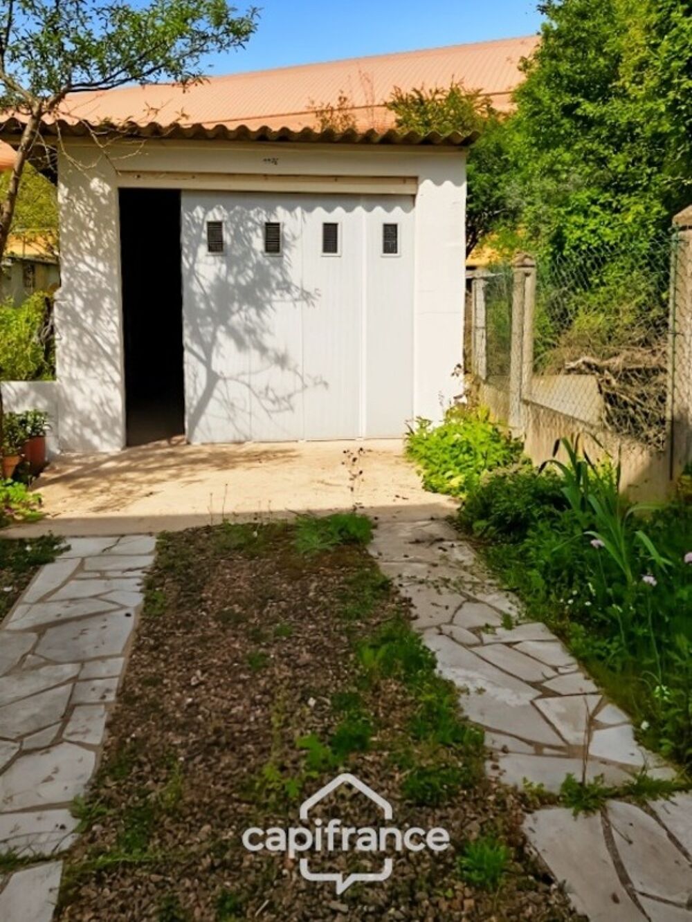 Dpt Sarthe (72), à vendre BESSE SUR BRAYE maison P6 de 94 m² - Terrain de 524,00 m²