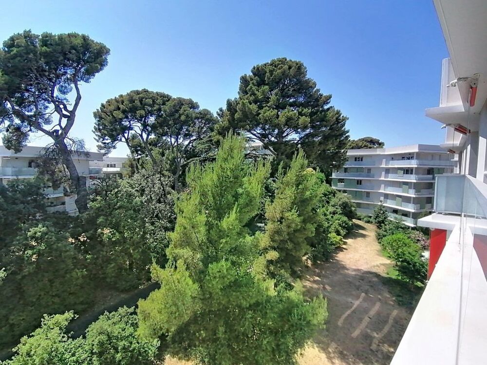 Vente Appartement Appartement lumineux avec grande terrasse et double box, au cœur d'une résidence récente et sécurisée Marseille 13