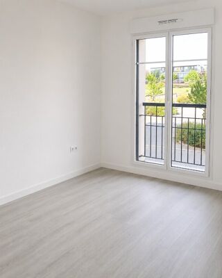  Appartement à louer 2 pièces 44 m²