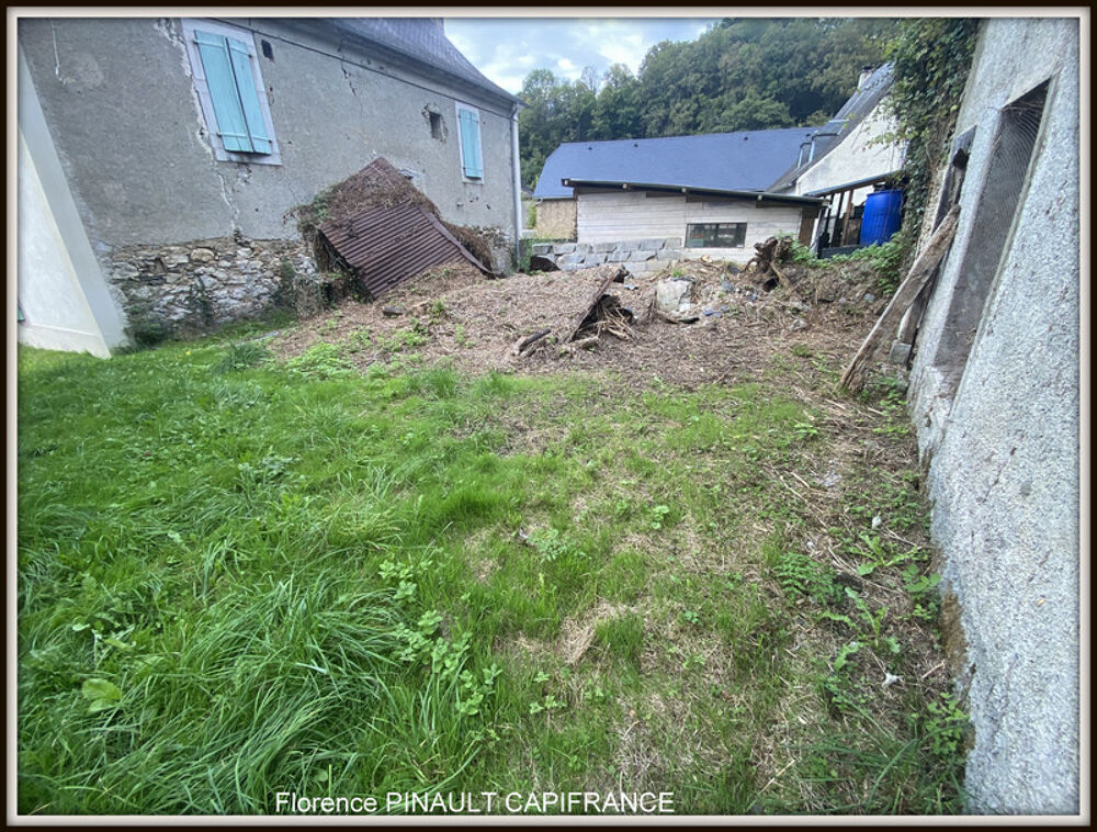 Vente Remise/Grange Dpt Hautes Pyrénées (65), à vendre LES ANGLES maison P1 de 50 m² - Terrain de 609,00 m² - Plain pied Lourdes