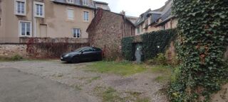  Parking / Garage à louer 