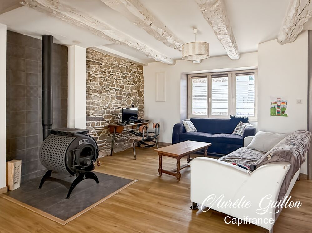 Maison en pierre rénovée de 117 m²  3 chambres + bureau  Néant-sur-Yvel