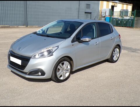 Peugeot 208 PTECH 82 STYLE BVM 2017 occasion Montlu&ccedil;on 03100