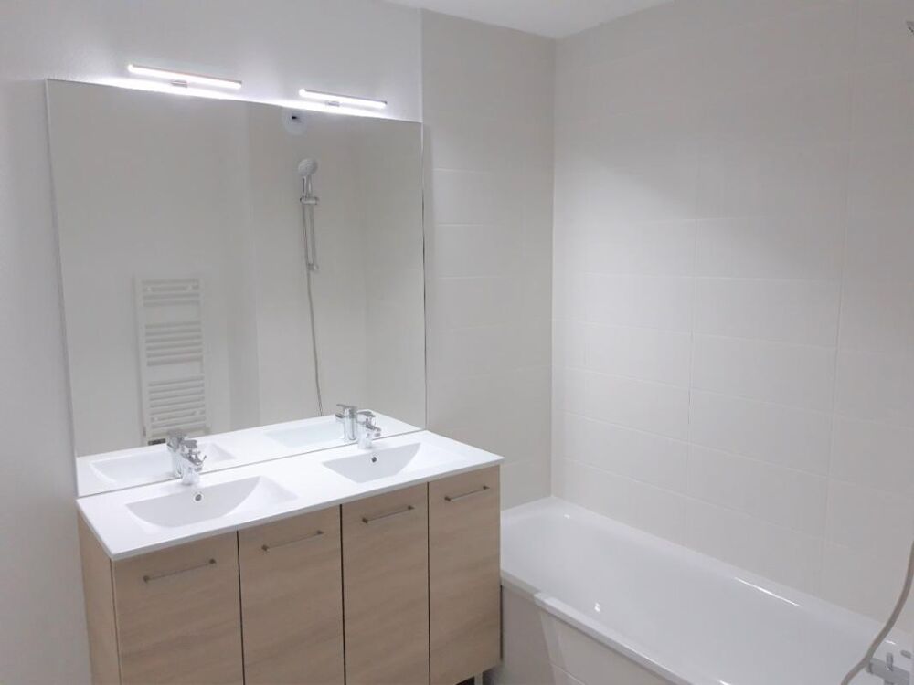 Location Appartement T3 avec balcon et parking à TOULOUSE Toulouse