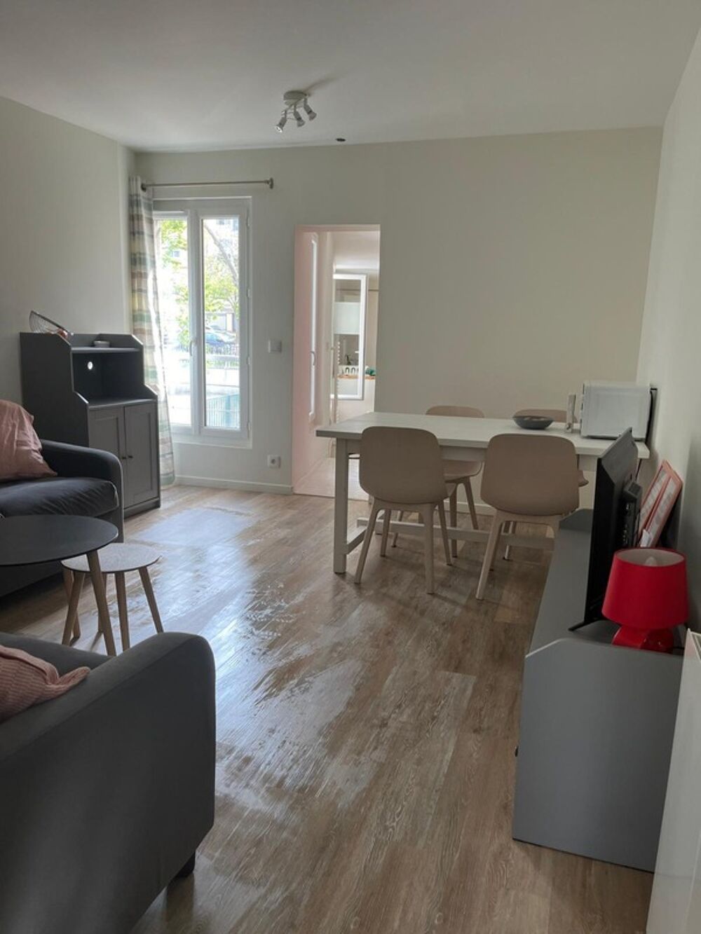 Location Appartement A louer NOISY LE GRAND Triplex meublé idéal colocation Noisy le grand