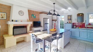  Maison � vendre 8 pi�ces 219 m�