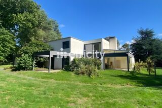 Villa à vendre 8 pièces 233 m²