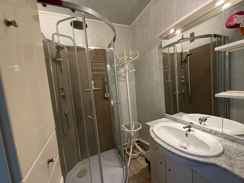 Appartement avec balcon proche plage