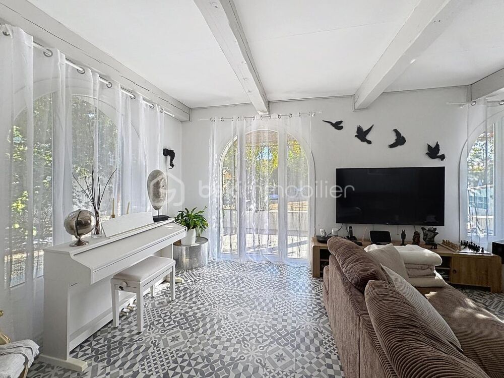 Vente Maison MAISON AU CHARME HORS DU COMMUN 194 M², EN PLEIN CŒUR DE VILLE Rognac