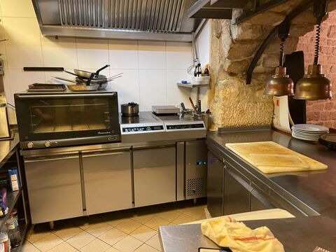   PARIS 75013 - RESTAURANT ANGLE 100 m² - 50 PLACES - TERRASSE VÉGÉTALISÉE - LICENCE III -BAIL NEUF 9 ANS ? LOYER 3 100  ? CESSION 