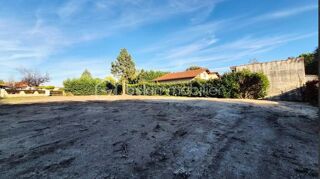  Terrain à vendre 619 m²