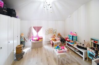  Immeuble � vendre 14 pi�ces 320 m�