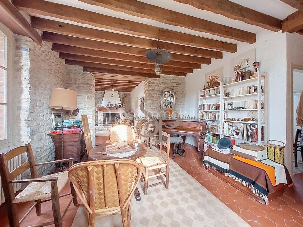 Vente Maison Maison ancienne 6 pièces 4 chambres Lorrez le bocage preaux