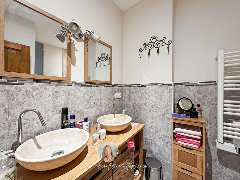 � vendre  Maison Figani�res (83830)