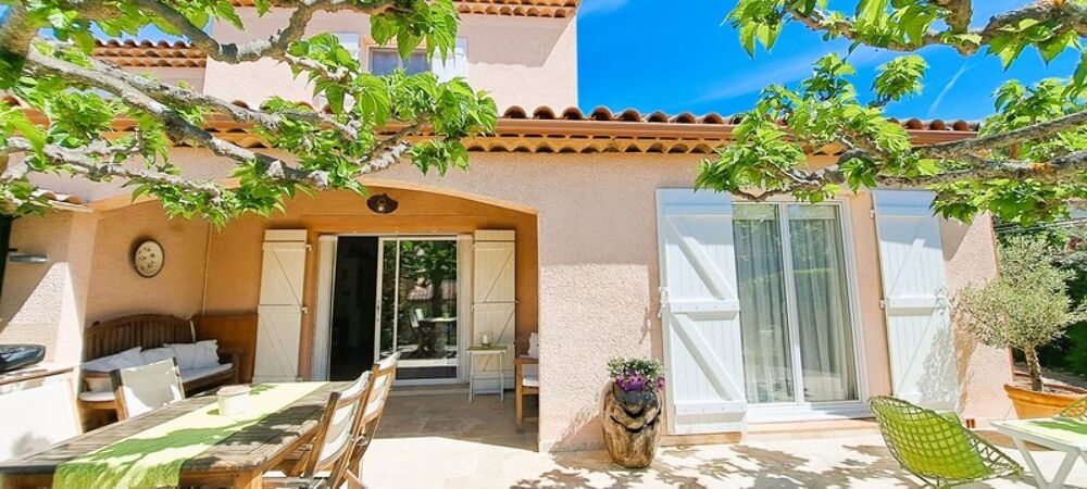 NANS LES PINS (VAR) NOUVEAUTE !!! En résidence sécurisée Villa 110m² (103m²loi carrez) avec jardin 400m² et parkings